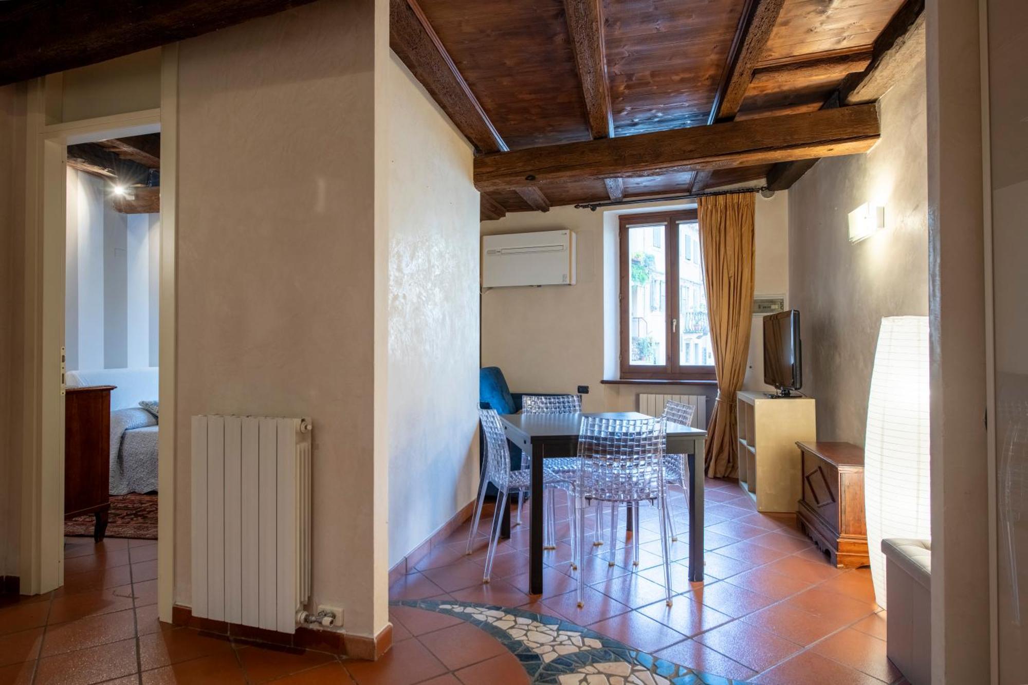 Ai Piedi Del Castello / 4Pl / Apt. Full Verona Exterior foto