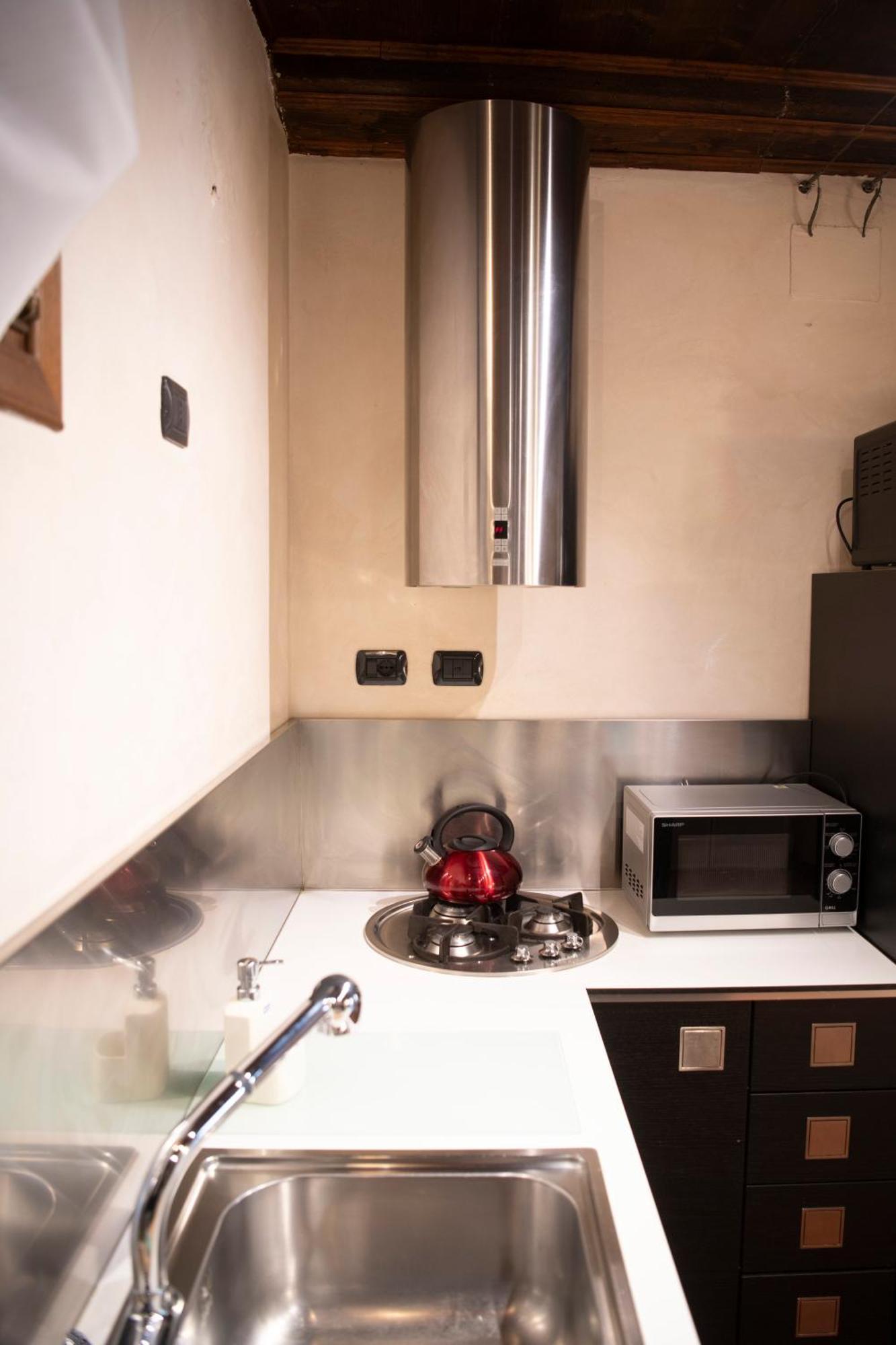 Ai Piedi Del Castello / 4Pl / Apt. Full Verona Exterior foto